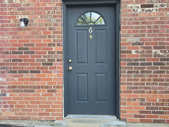5th image of 3217 N Talbot Ave