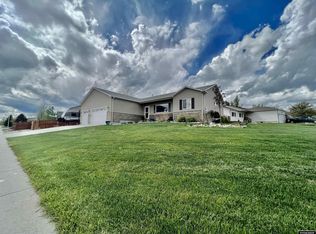 6920 Trevett Ln, Casper, WY 82604