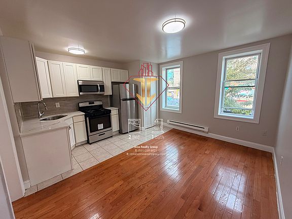 2nd image of 6611-15 Broadway #A1