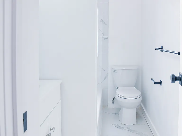 1425 Saint Nicholas Ave #41 — Photo 6