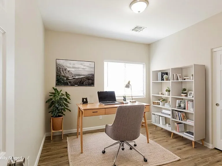 13311 W Stella Ln — Photo 15