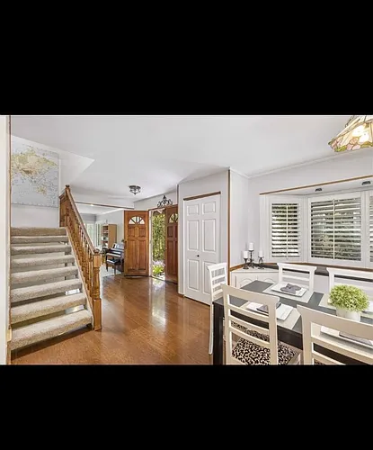10894 Charing Cross Rd Photo 1 10894 Charing Cross Rd Photo 1
