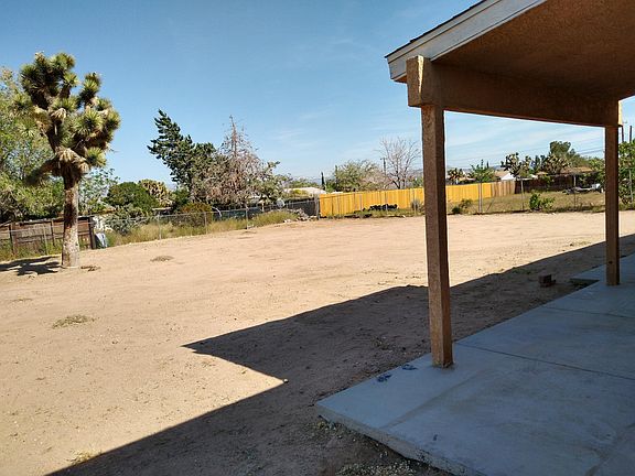 3rd image of 10611 Oakwood Ave