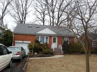 555 Sycamore St, Rahway, NJ 07065