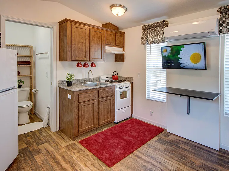 433 Admiral Callaghan Ln — Photo 4