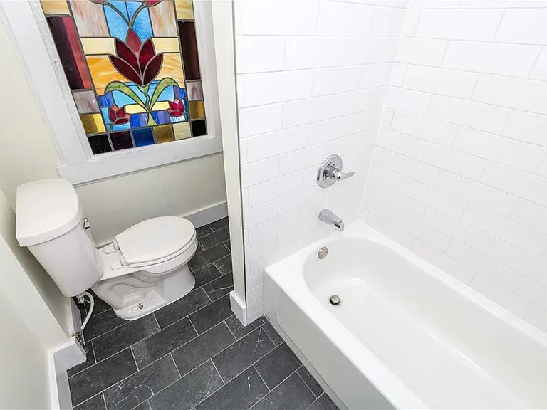 320 Park Dr — Photo 27