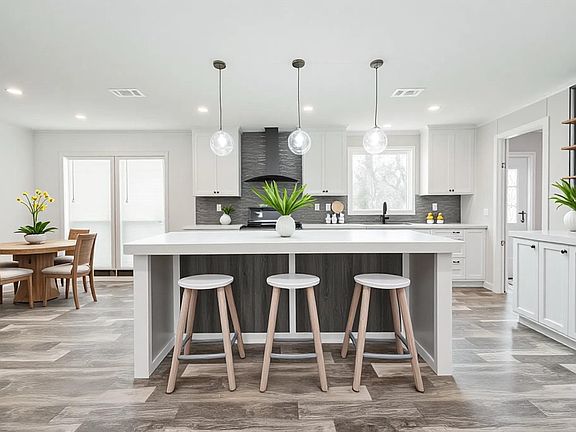 3rd image of 7108 Moccasin Dr