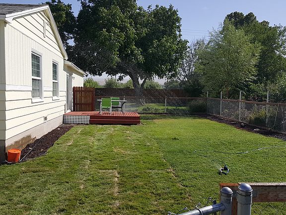 2nd image of 425 E 19th Ave