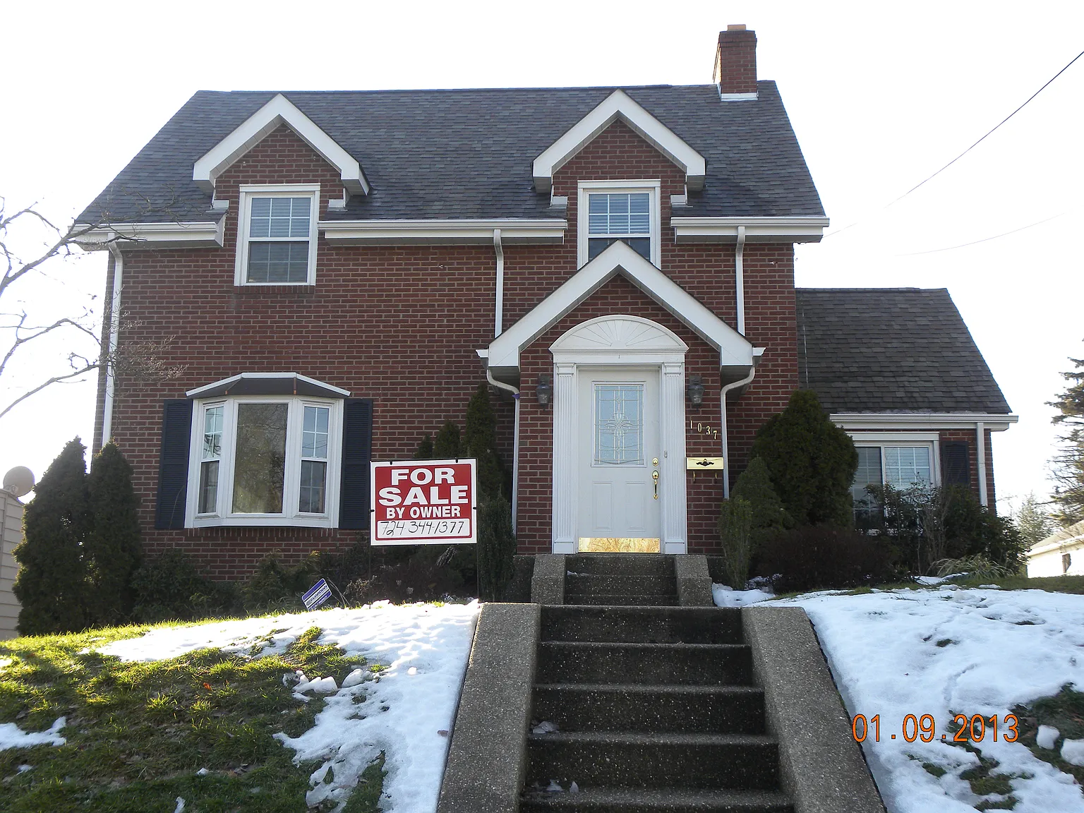 1037 Magnolia Dr photo 1