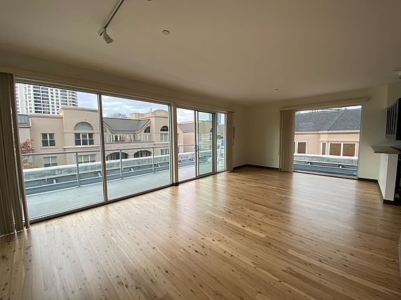 2nd image of 448 W Market St Unit 403