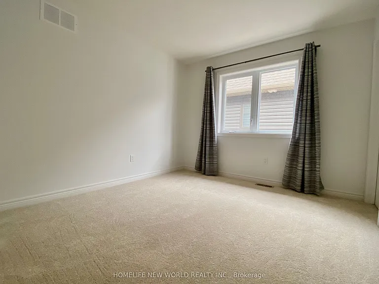 70 McLean Ave — Photo 14