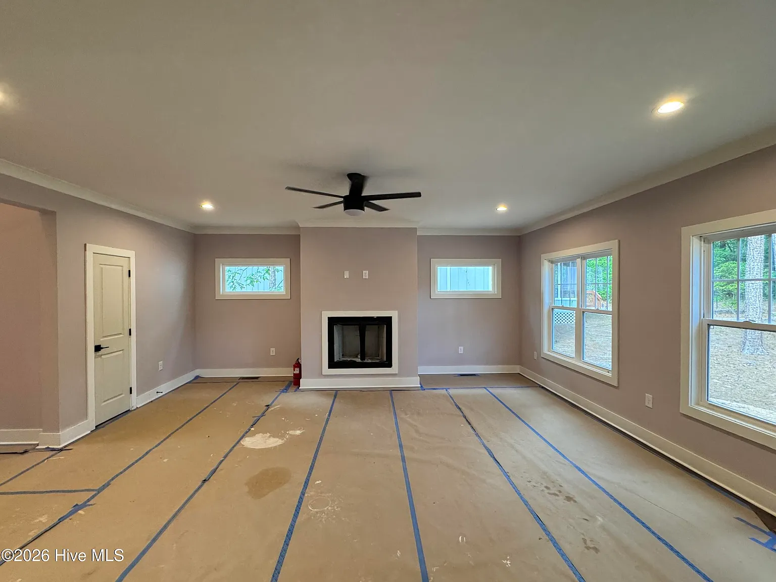 3 bed, 2.5 bath, 2149 sqft, $2,400 — Photo 4