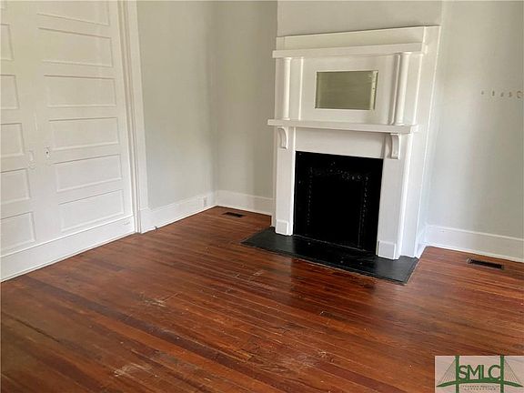 3rd image of 534 E Bolton St