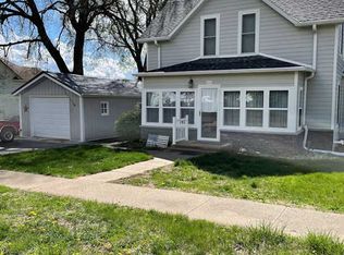 206 Sherman Ave, Winnetoon, NE 68789