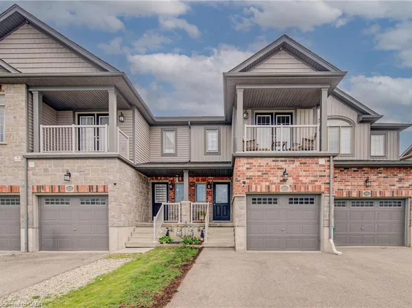 20 Meadowridge St, Kitchener, ON N2P 0E2