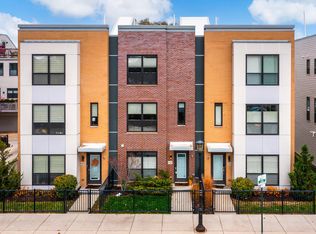 942 Madison St, Oak Park, IL 60302