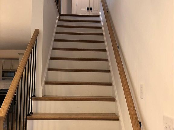 4th image of 16 Claudia Ln