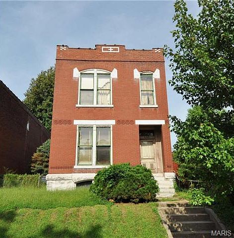 1st image of 3223 Iowa Ave