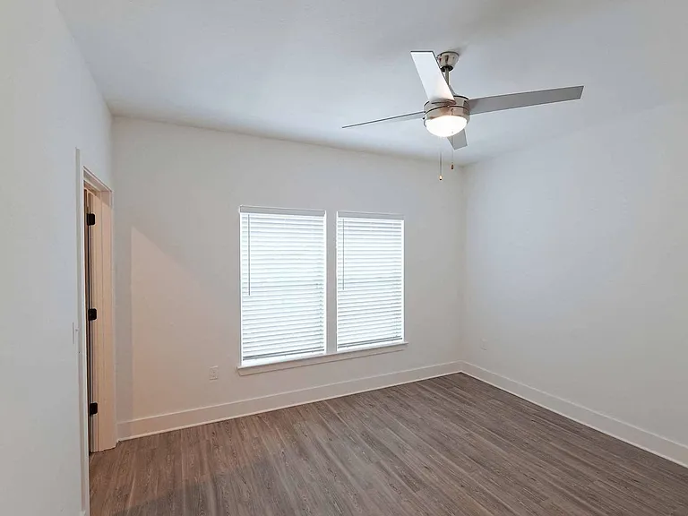 The Parian Luxury Apartments — Photo 47