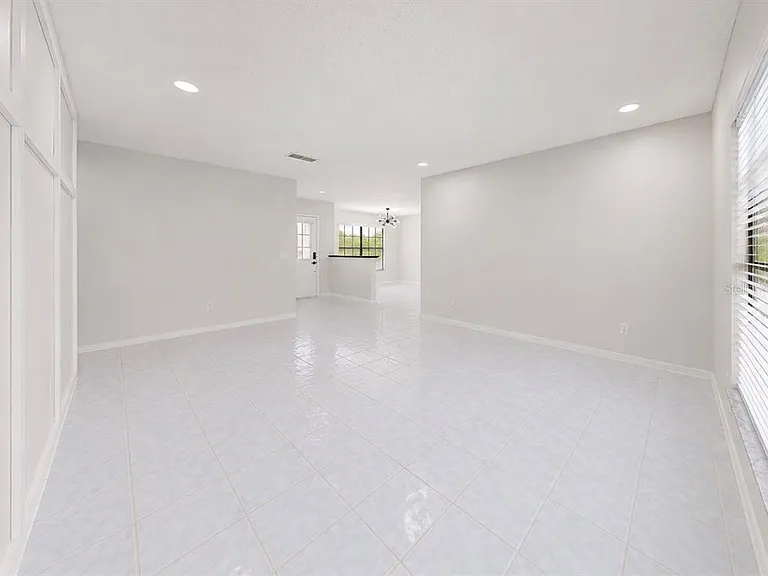 1431 Peachfield Dr — Photo 11