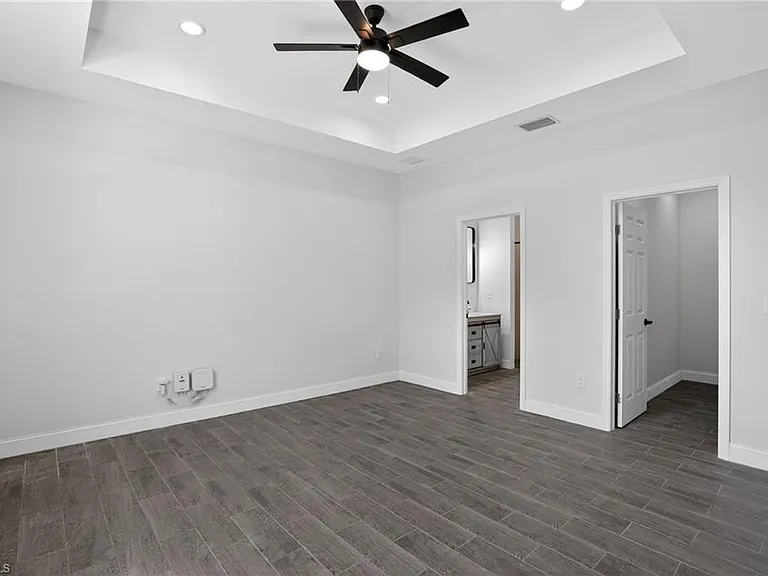 4630 Gene Ave N — Photo 18