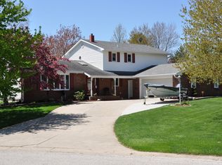 280 Isle Royale Rd, Galesburg, IL 61401