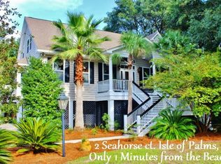 2 Seahorse Ct, Isle Of Palms, SC 29451
