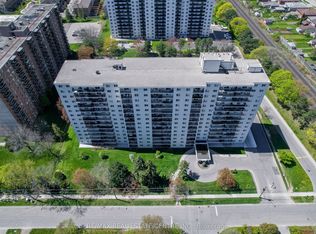 1100 Caven St #704, Mississauga, ON L5G 4N3
