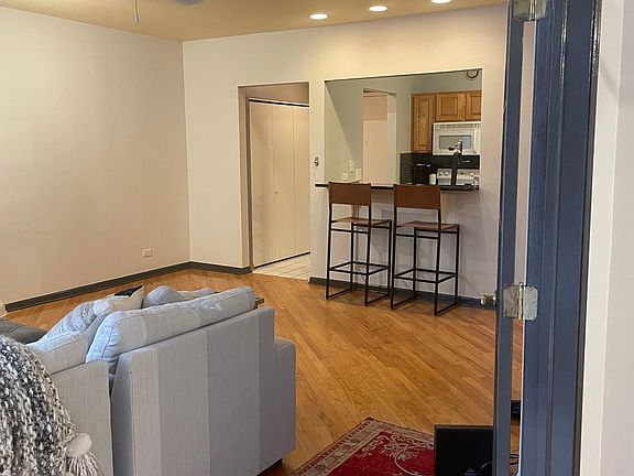 3rd image of 431 S Dearborn St APT 501