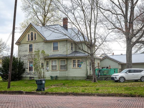 295 W Ohio Ave, Sebring, OH 44672