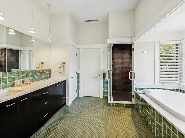 807 Halsey Ln — Photo 15