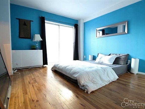 3rd image of 325 E 64th St APT 501