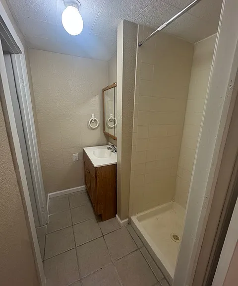 407 S Porter Ave — Photo 2