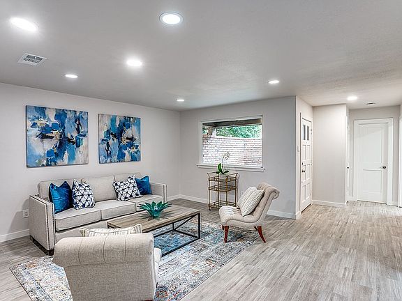 2nd image of 3208 San Sebastian Dr