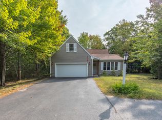 8 Samuels Way, Gorham, ME 04038