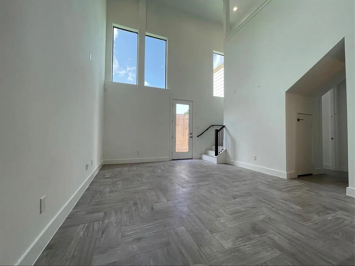 Building Photo - 1703 Cedrocanna Ln