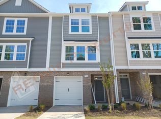 718 Rosefield Dr, Cary, NC 27513