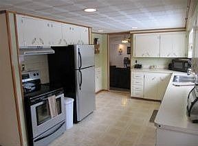 3rd image of 25 Glen Mary Dr