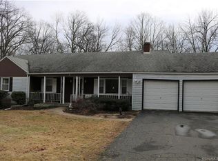 5 Burr Rd, Bloomfield, CT 06002