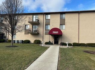 5885 Beechcroft Rd APT 313, Columbus, OH 43229