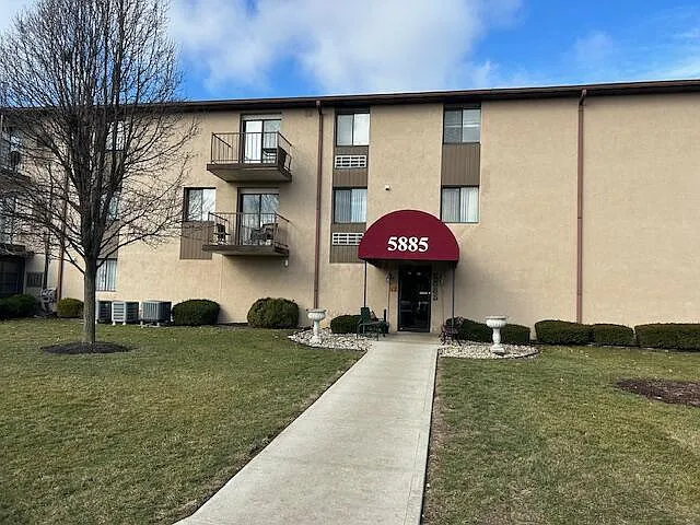 5885 Beechcroft Rd APT 313 photo 1
