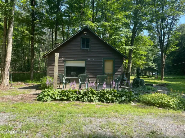 72 Foust Ln, Millville, PA 17846