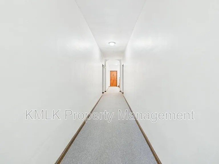 1352 Kenilworth Ave — Photo 6