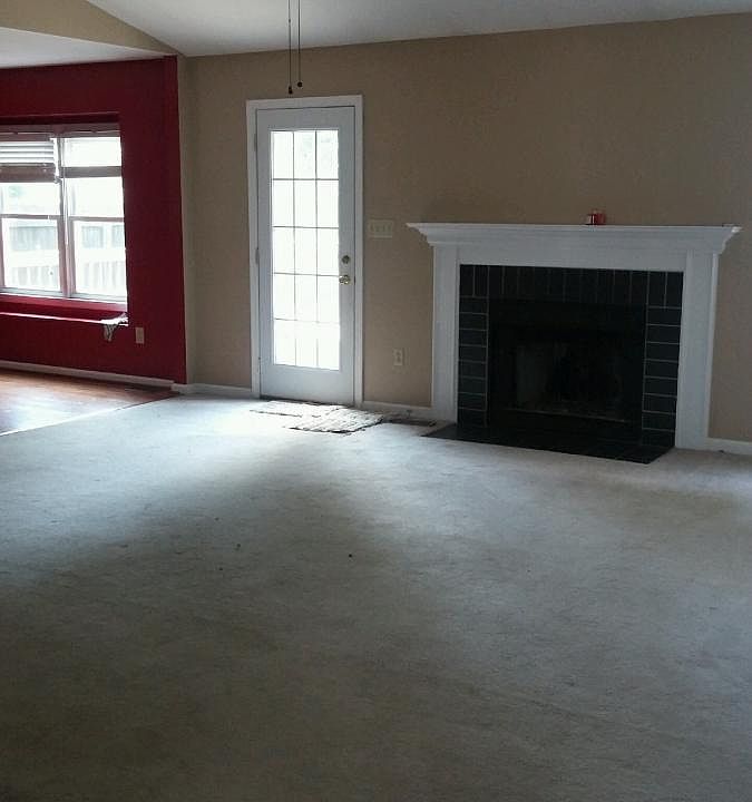 2nd image of 424 Stone Creek Dr
