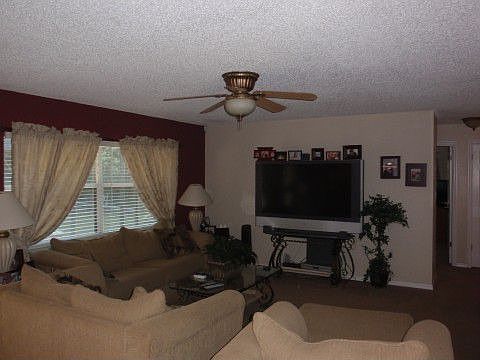 2nd image of 498 W Lakeshore Dr