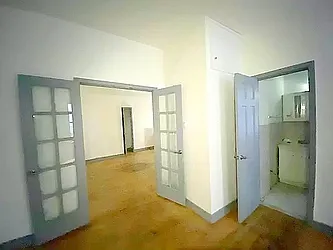 Rented by Manhattan Spaces