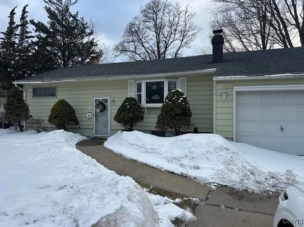 1418 Buckley Rd, Utica, NY 13501