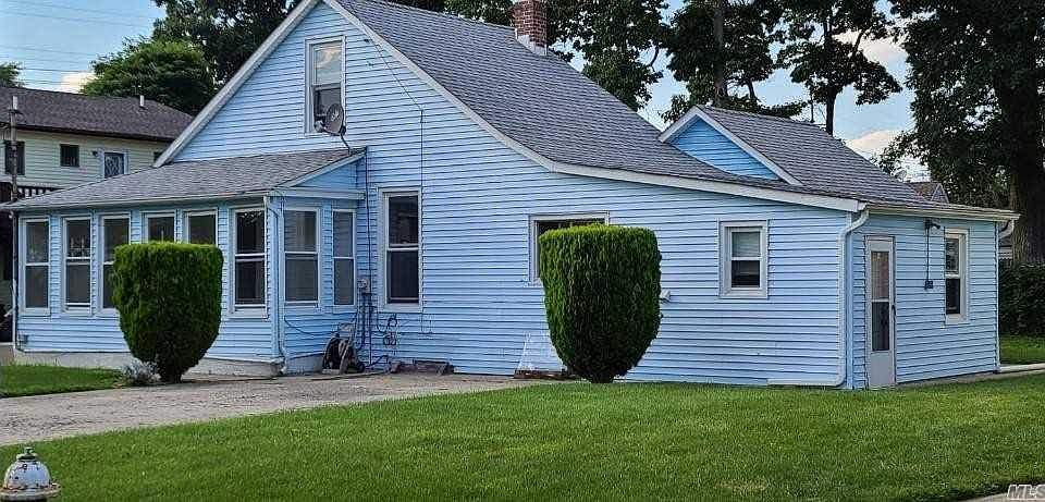 1st image of 203 Hempstead Gardens Dr