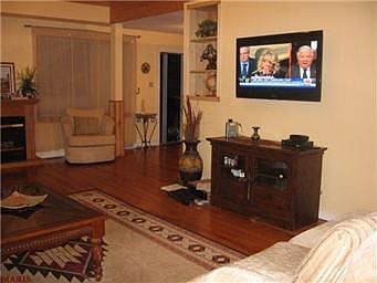 3rd image of 8608 Charlton Ln