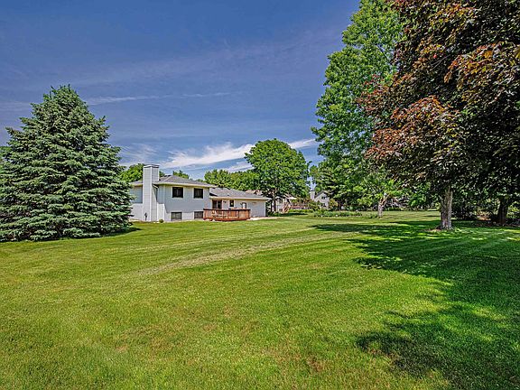 5th image of 3865 Sunny Wood Dr